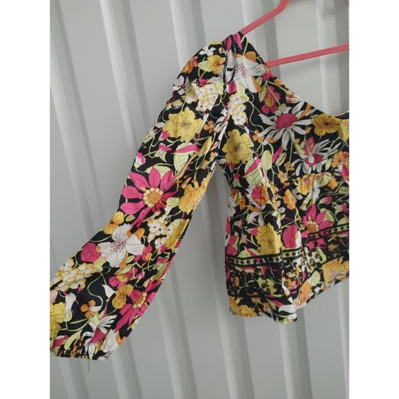 Forever 21 Blouse Top Single Sleeve Crochet Detail Floral Medium NWT - Picture 4 of 4